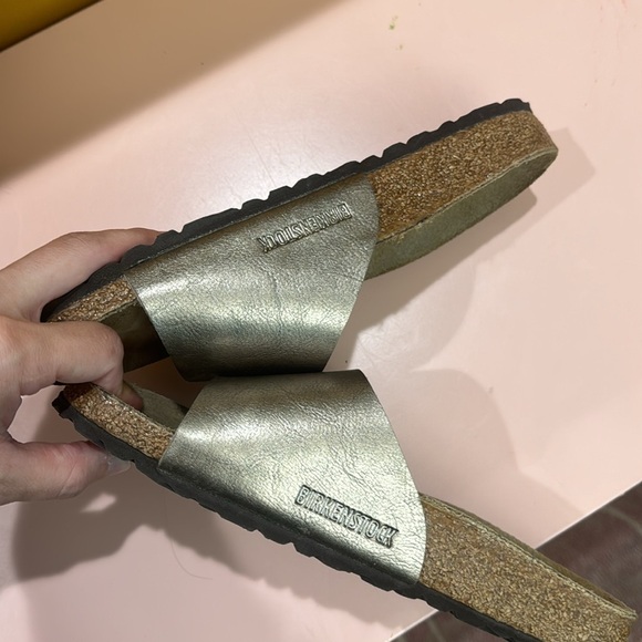 37 Birkenstock Slide Sandals Catalina Comfort Adjustable Strap Shiny Taupe Gold - Picture 6 of 7